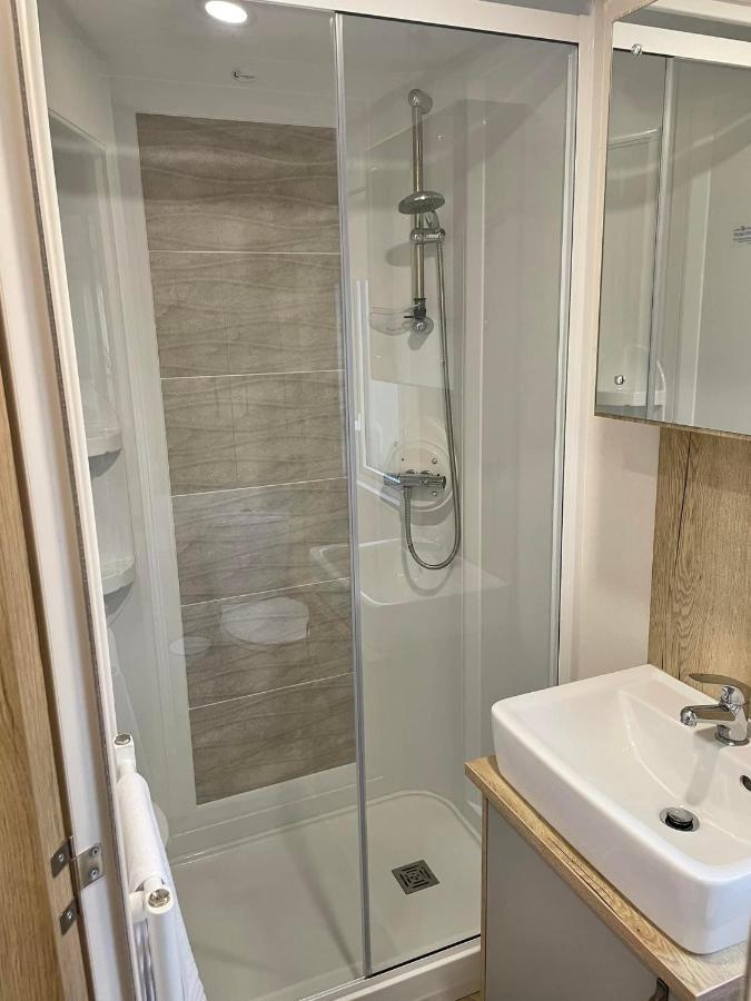 Supersonic Apartment Glasson Bagian luar foto